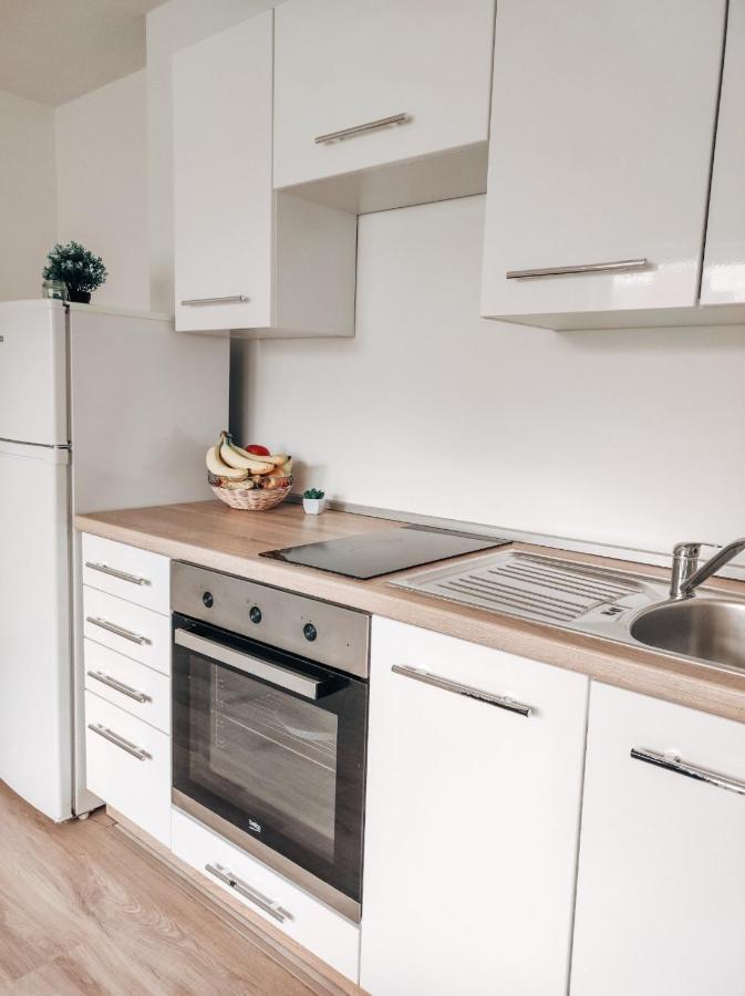 Studio Apartment Sanya #2 Ljubljana Buitenkant foto