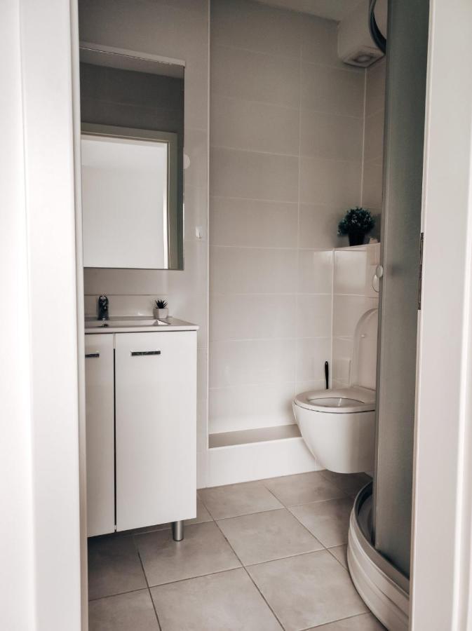 Studio Apartment Sanya #2 Ljubljana Buitenkant foto
