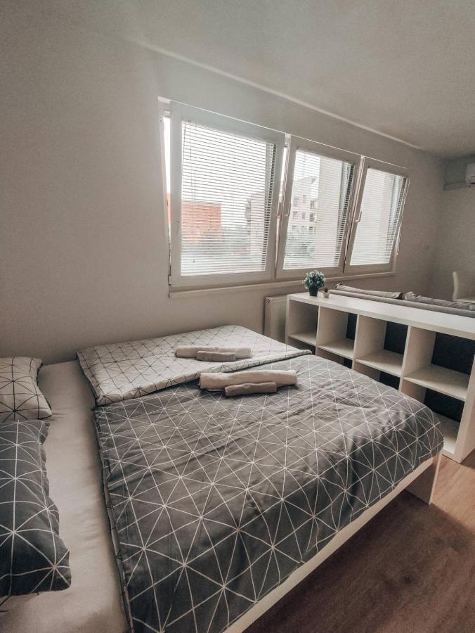 Studio Apartment Sanya #2 Ljubljana Buitenkant foto